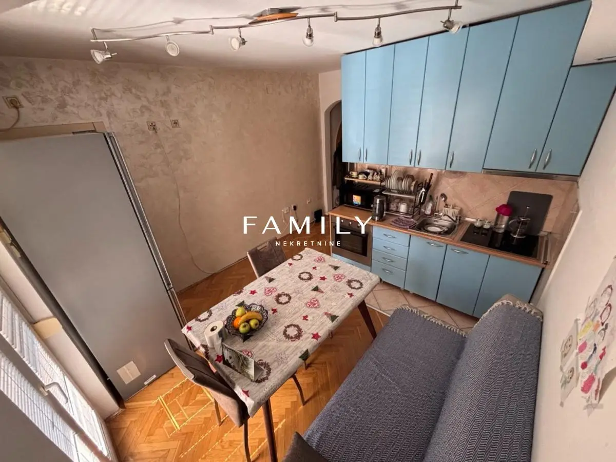 Furnished duplex at a top location – great price!