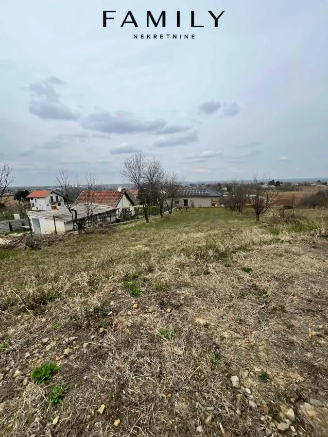 Plot in Karagača with panoramic view of Novi Sad – 954m2
