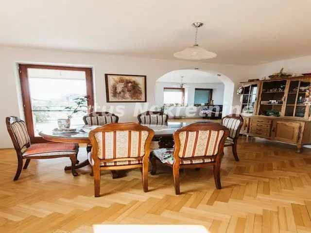 Petrovaradin - Mišeluk - Fantastic family house 290 m2 on the elevated part of Mišeluk - 065/385 8880