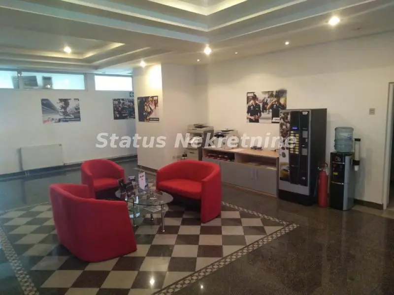 Top Business Space 450 m2 near Lipov Gaj for Administration--Rent 3600e-065/385 8880