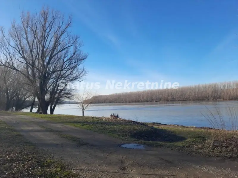 Banoštor - Fantastic Large Building Plot 1500 m2 by the water for Artists and relaxation - 065/385 8880