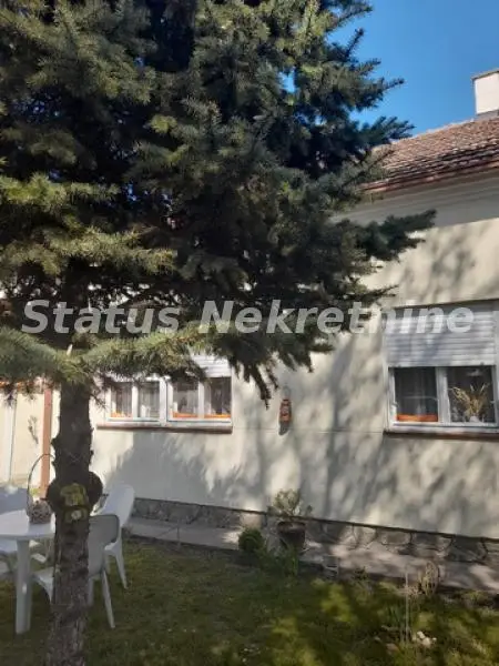 Klisa-Family house 81 m2 near Sports Center and Swimming Pool-065/385 8880