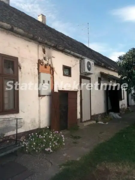 Beška - Ruined Old German House 155 m2 on Large Plot 2165 m2 - 065/385 8880