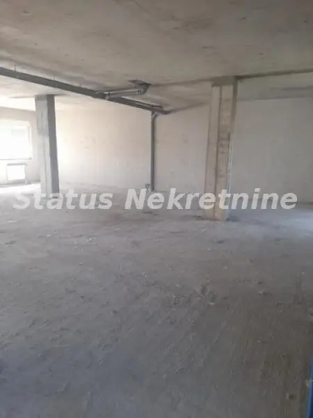 Klisa-LARGE BUSINESS SPACE 333 m2 IN RAW CONDITION IN A CONVENIENT LOCATION-deposit required
