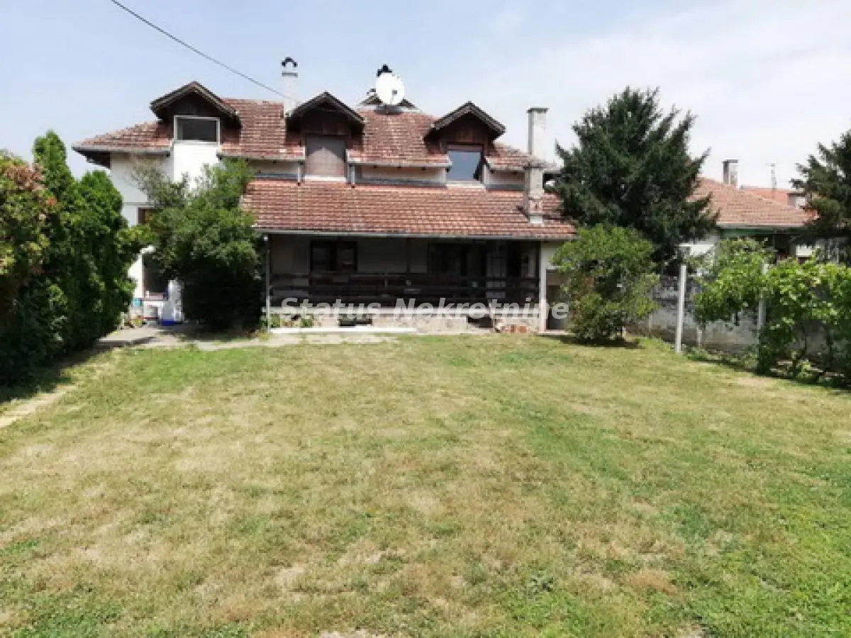 Novi Sad, Telep with small pool