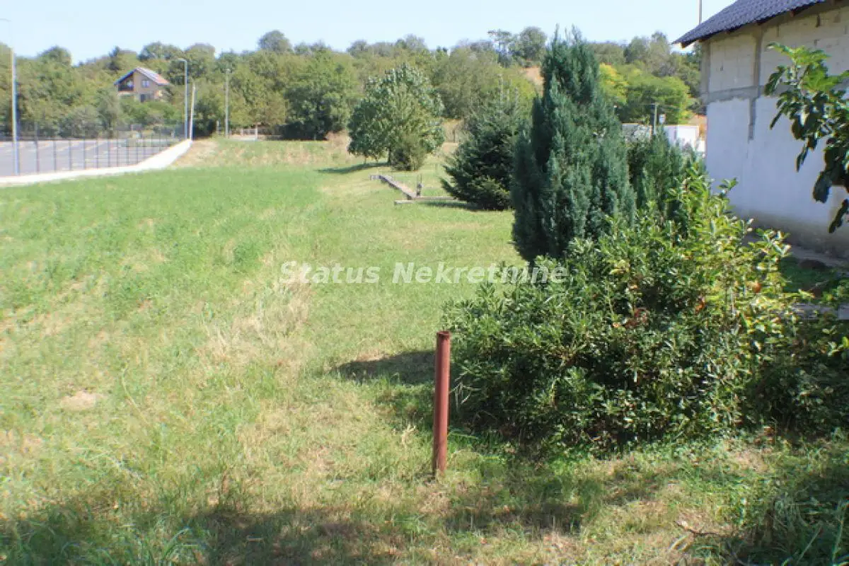 House on an excellent plot for industrial construction… for INVESTORS