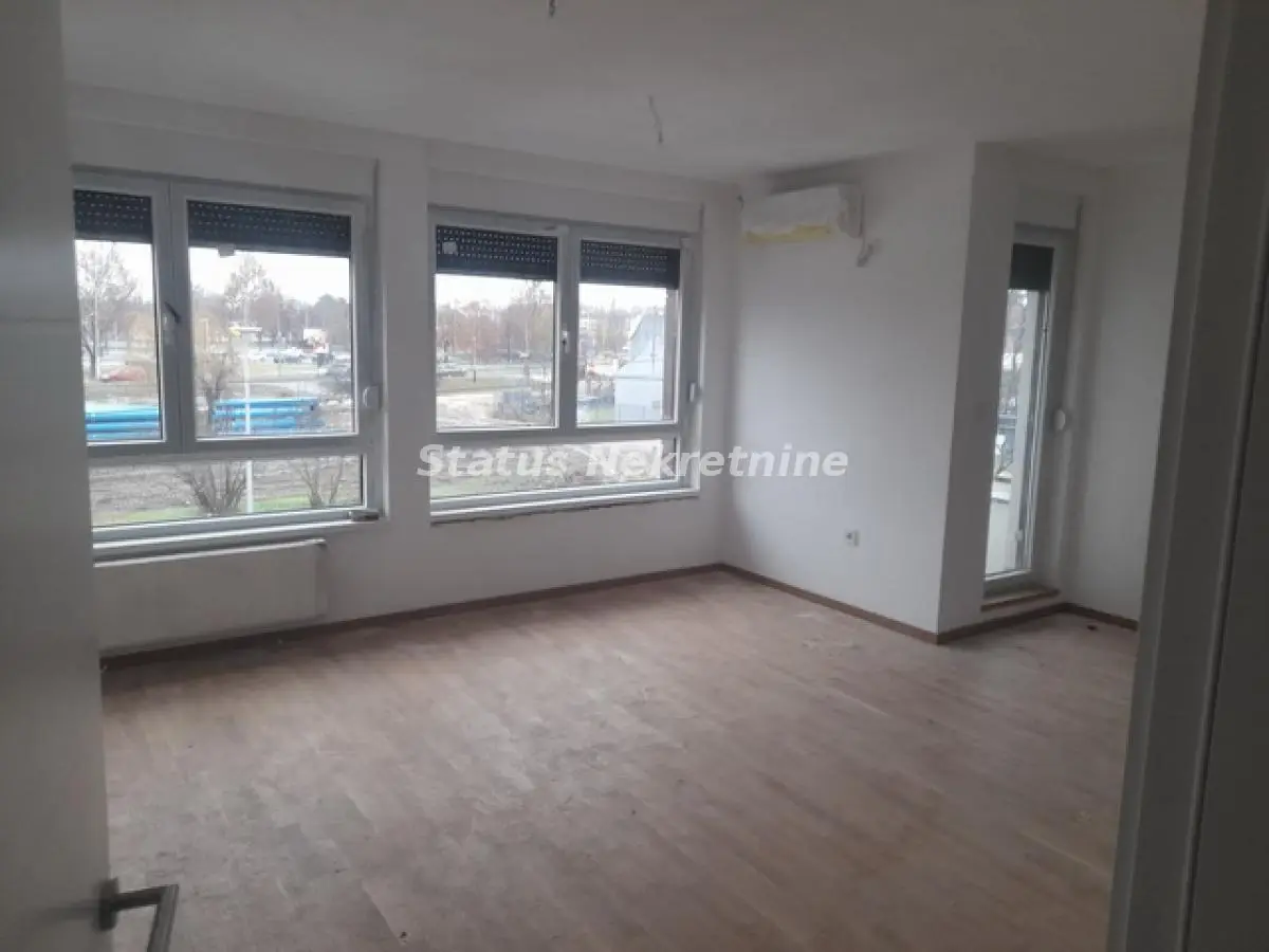 Severni Telep - Suitable four-room apartment 87 m2 with terrace - VAT refund - 065/385 8880