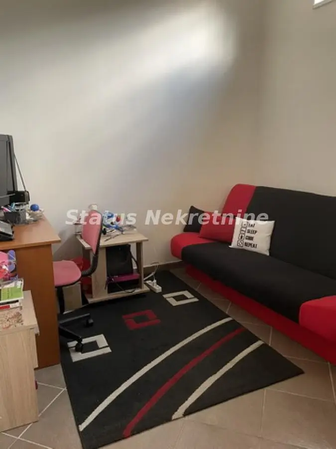 Grbavica-Registered One-room apartment 28 m2-065/385 8880