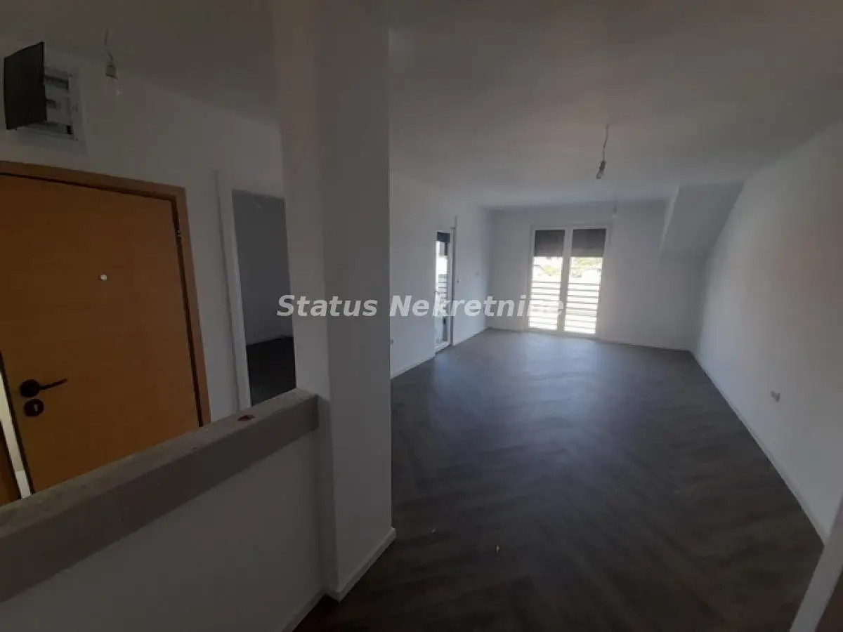 Adice - Large three-and-a-half room apartment 80 m2 - possibility of VAT refund - 065/385 8880
