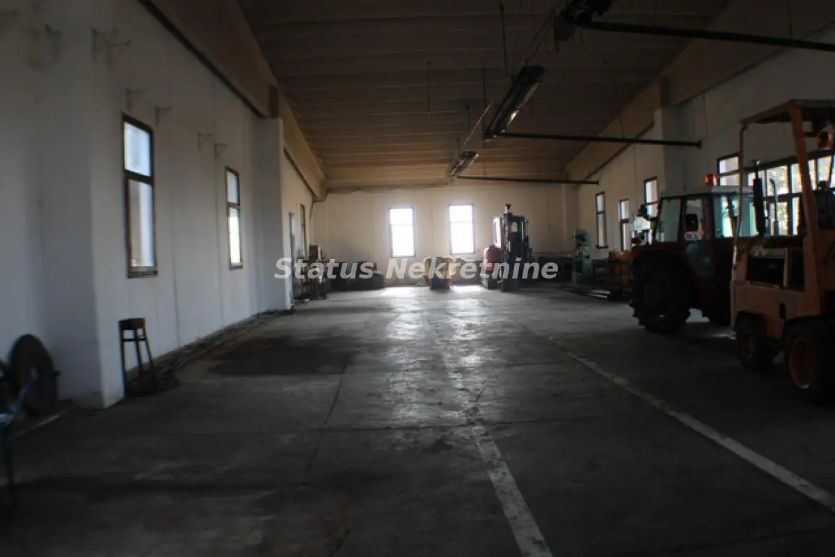 Novi Sad Surroundings-Hall 590 m2 suitable for Workshop or Warehouse - Rent 2000e-065/385 8880