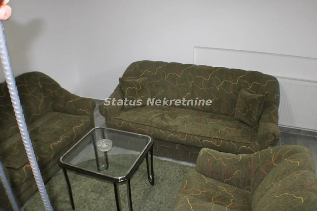 Courtyard Apartment Fantastically Furnished 450€ with Utilities