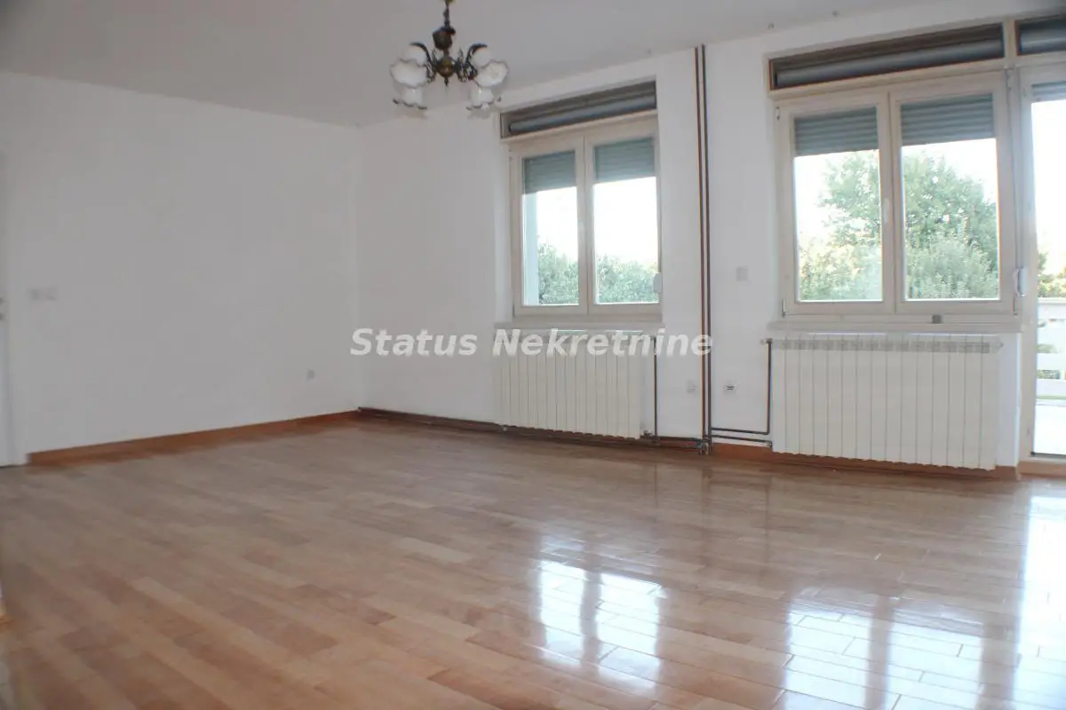 Sremska Kamenica-Beautifully renovated house