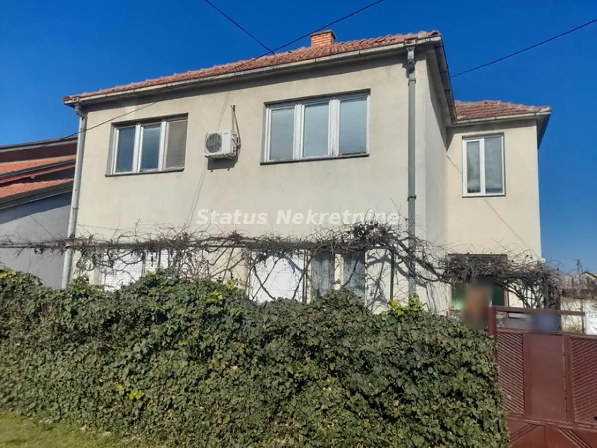Inđija-Family house 180 m2 on a 1280 m2 lot-065/385 8880