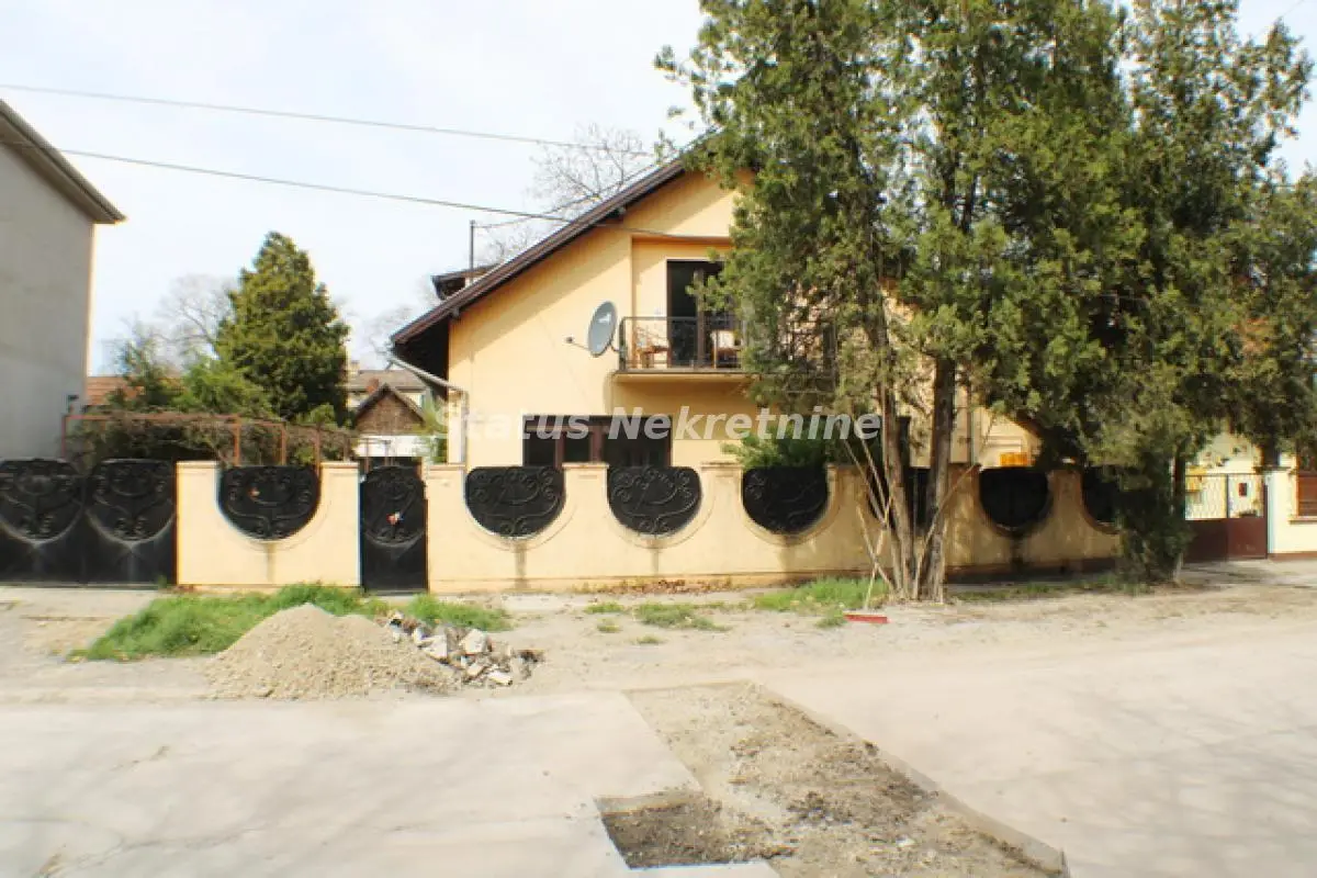 Bečej-Excellent house-not far from City Center.