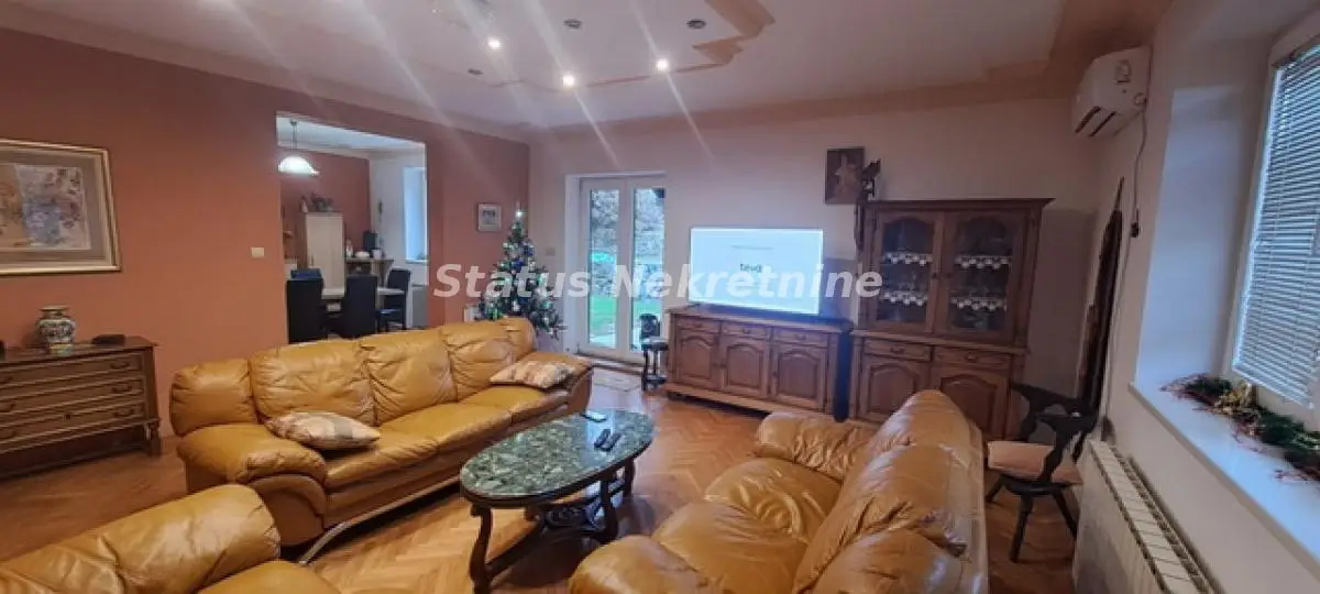 Petrovaradin-Registered Multi-story Family House 350 m2 in a Quiet Area-065/385 8880