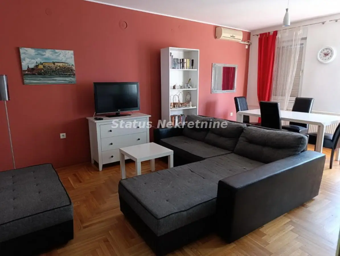 Grbavica - Ready-to-move-in furnished three-room apartment 65 m2 with garage - rent 600 EUR - 065/385 8880