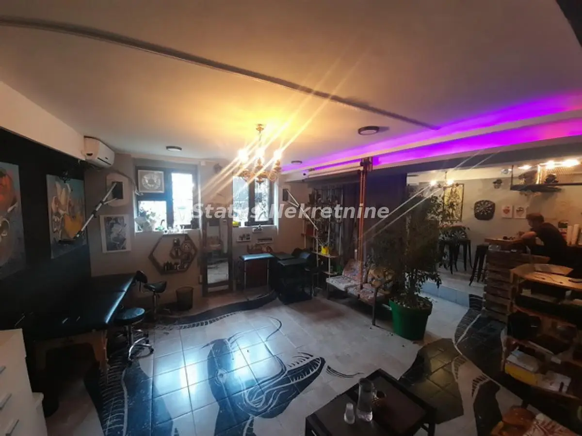 City Center-Bare Commercial Space 66 m2 in basement-Rent 1250€-065/385 8880