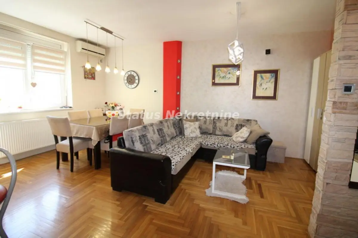 Grbavica - kolo Srpskih sestara - Extra duplex with Garage