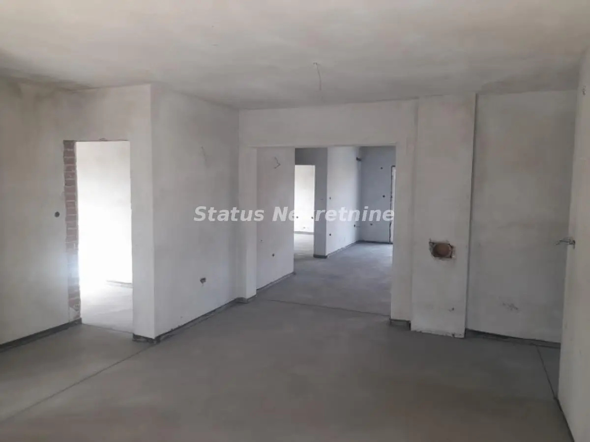 Veternik-Unfinished Commercial Space 200 m2-suitable for Offices or Clinics-Rent 1900e-065/385 8880