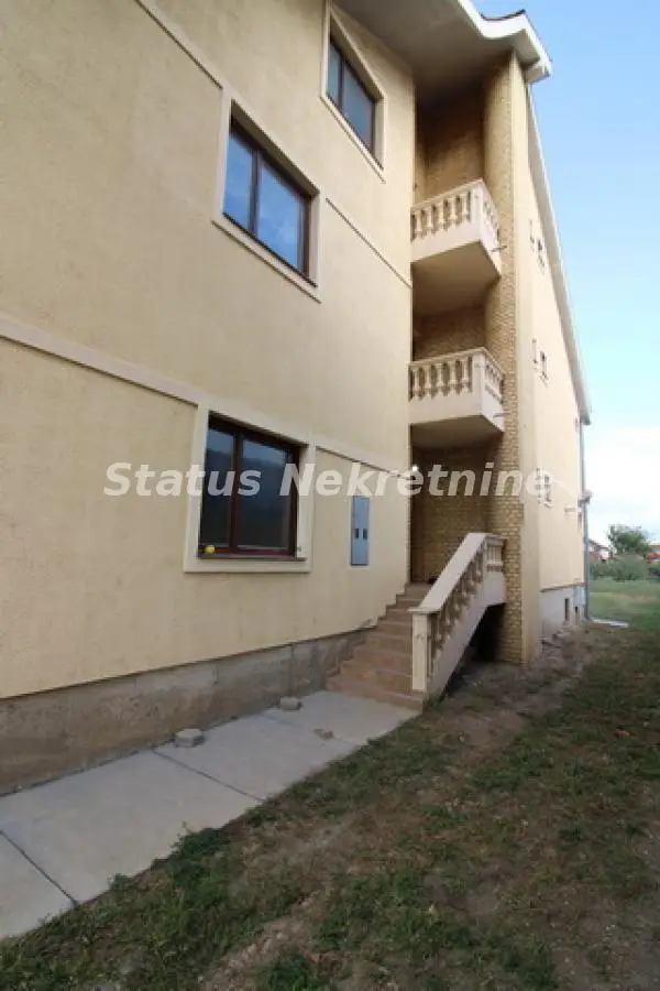 Extra house with a large plot