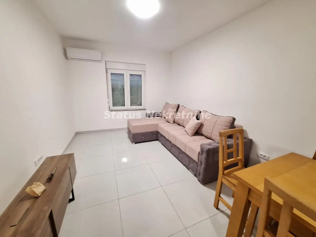 NOV NAMEŠTEN DVOSOBAN STAN 45M2 PETROVARADIN-CENTAR 380EU