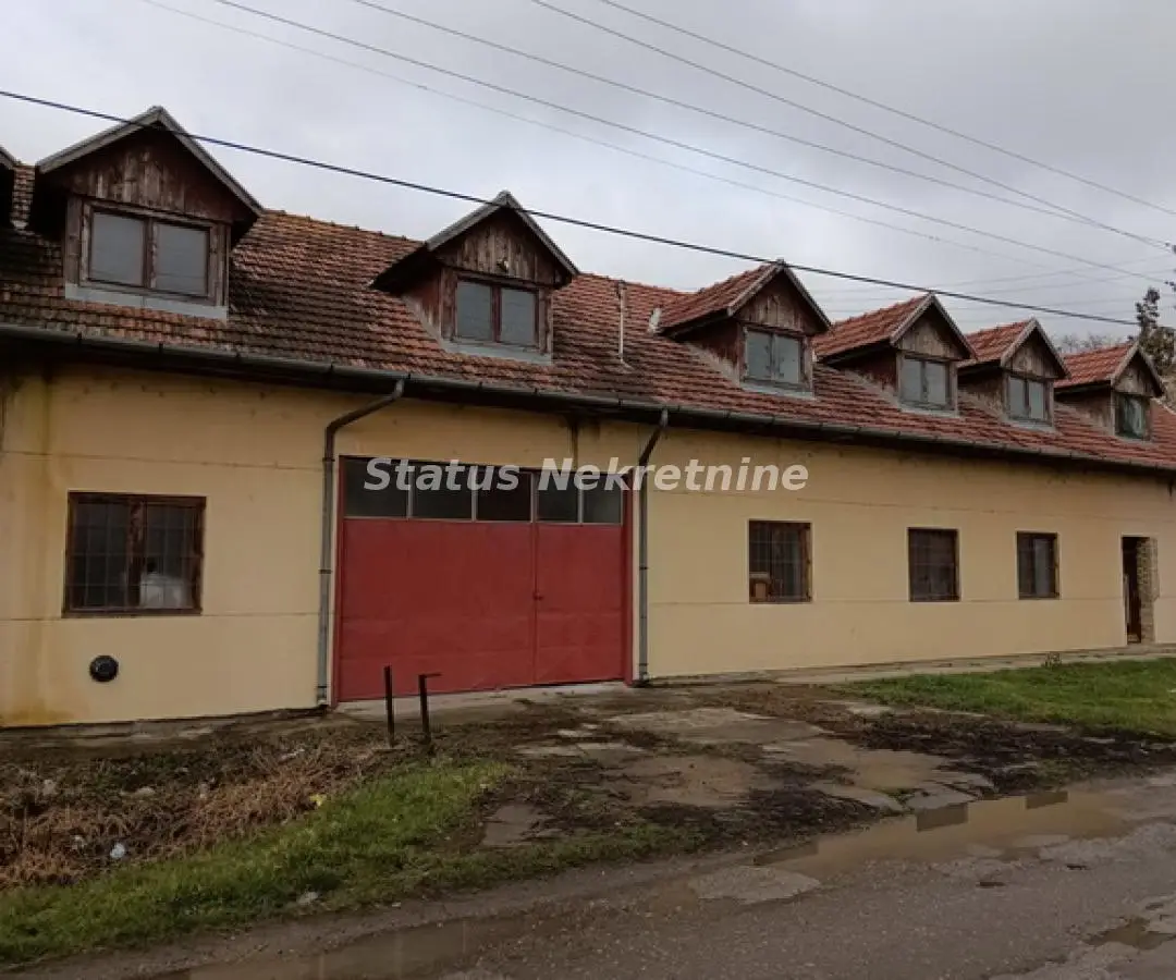 Bačko Gradište - Registered Commercial Building 434 m2 near Biserno Island suitable for Conversion into Apartments - 065/385 8880