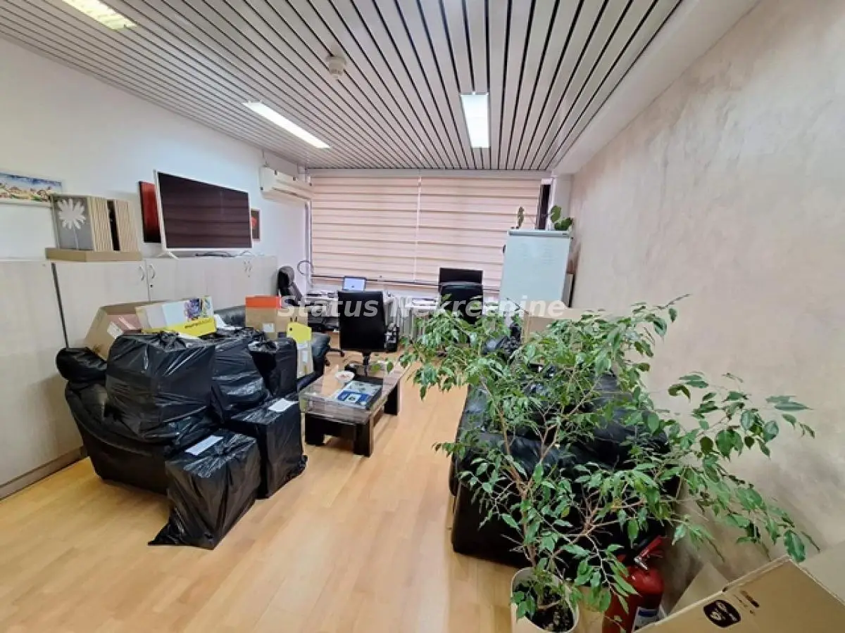 BUSINESS SPACE 46M2 NEAR BOULEVARD, FAIR, 3RD FLOOR, SUITABLE FOR OFFICES