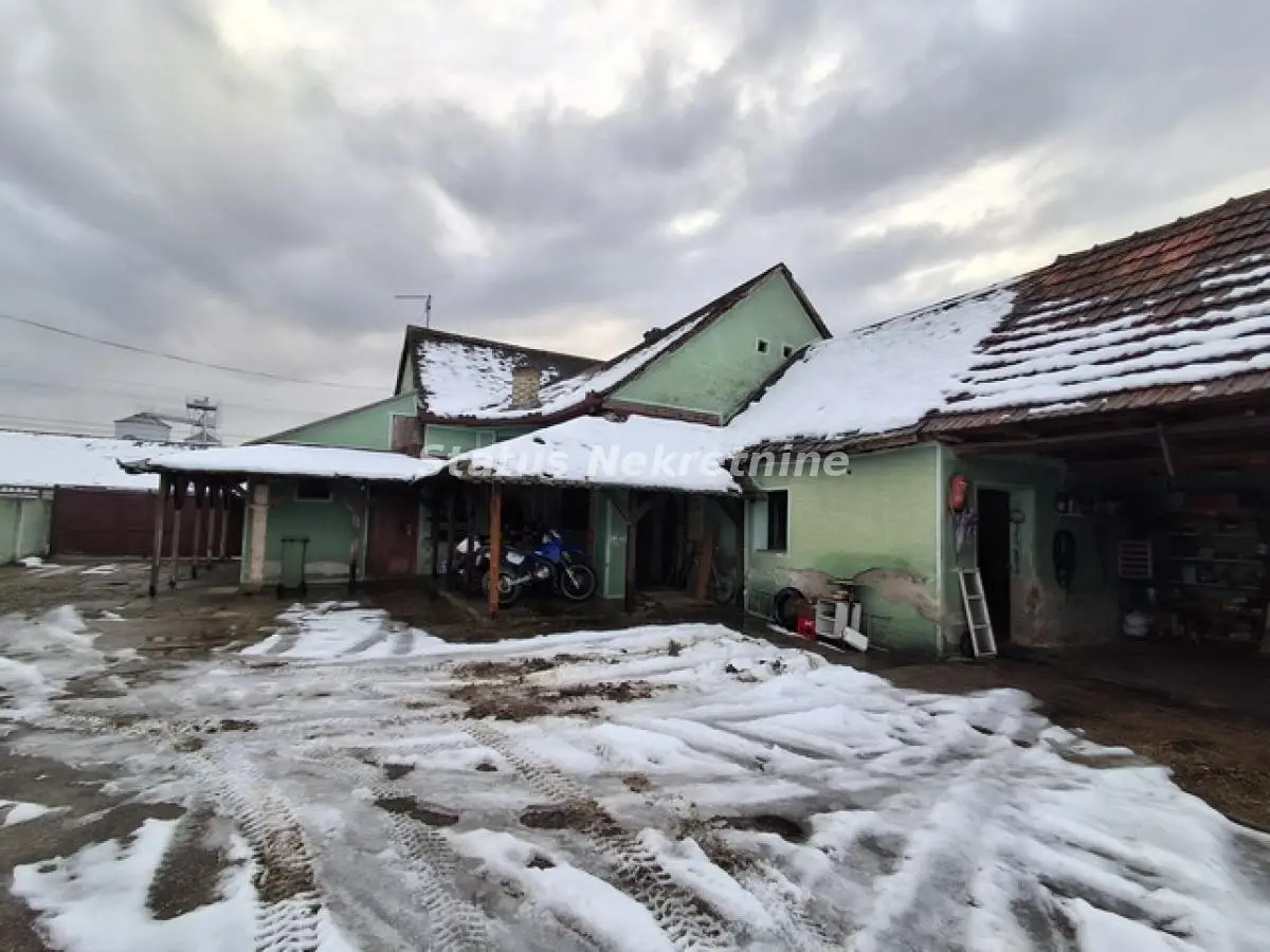 Begeč-Family House 137 on the Main Road to Novi Sad on a 1000 m2 Plot-065/385 8880