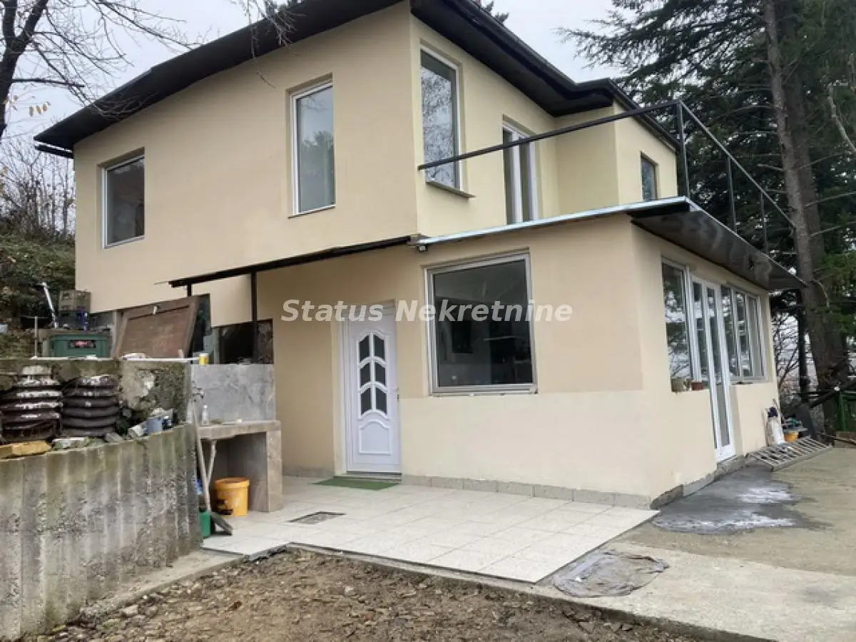 Rakovac-Salaksije-Fantastic weekend house 46 m2 with terrace and View of Novi Sad and half of Southern Bačka-065/385 8880