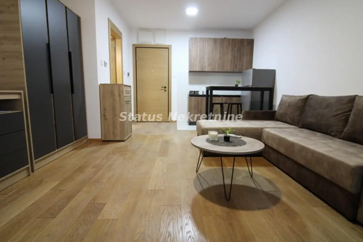 NEW, Bright, new studio apartment in Ćirpanova