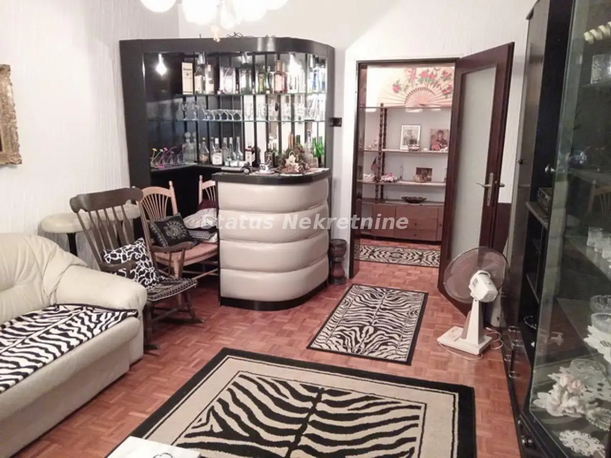 Novo Naselje-Excellent Registered Two-room Apartment 64 m2 in Šonsi and Quiet Neighborhood-065/385 8880