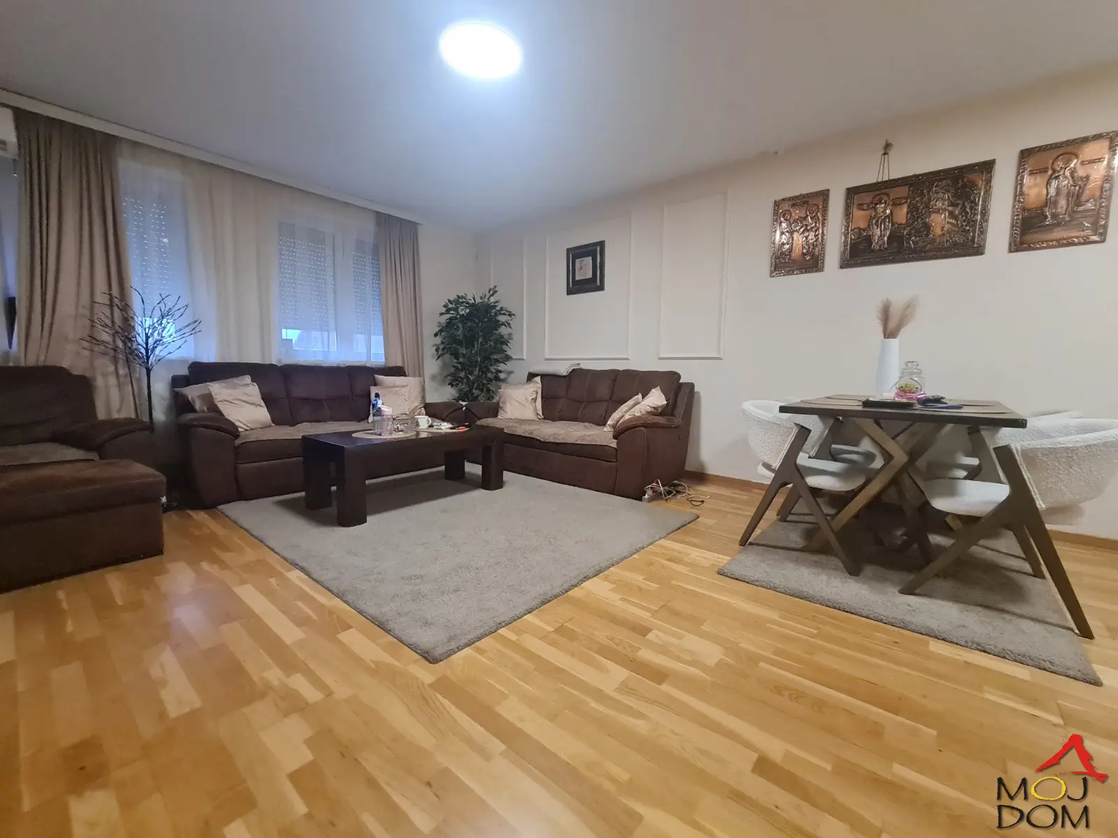 In a quiet and pleasant environment, ideal for family life, is this brand new, thoughtfully designed apartment that combines functionality, comfort, and modern living style. With an area of 78 m², the layout is adapted to everyday needs
