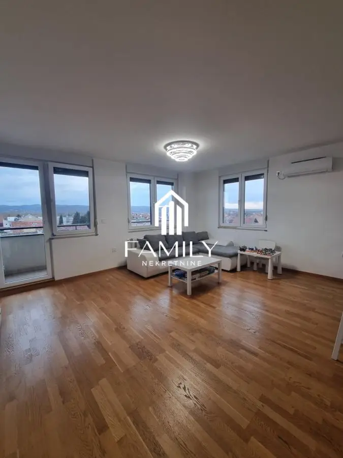 Stan 82m² — Novi Sad, Novi Sad