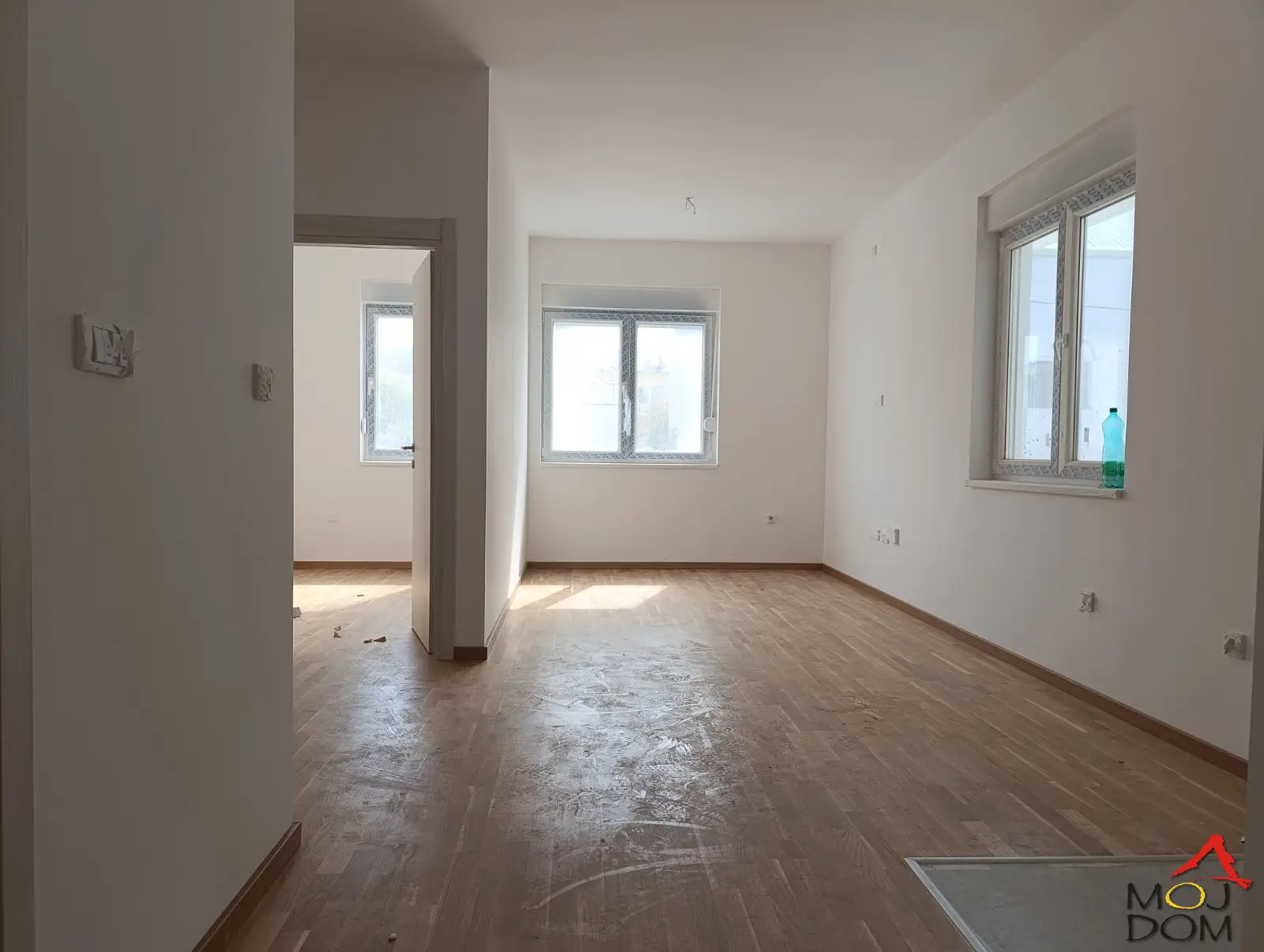 We are selling new, move-in ready apartments with separate bedrooms in Adice.

These are ground units registered as garages, so purchase is possible only for domestic buyers and for cash only.

The apartments are characterized by quality construc