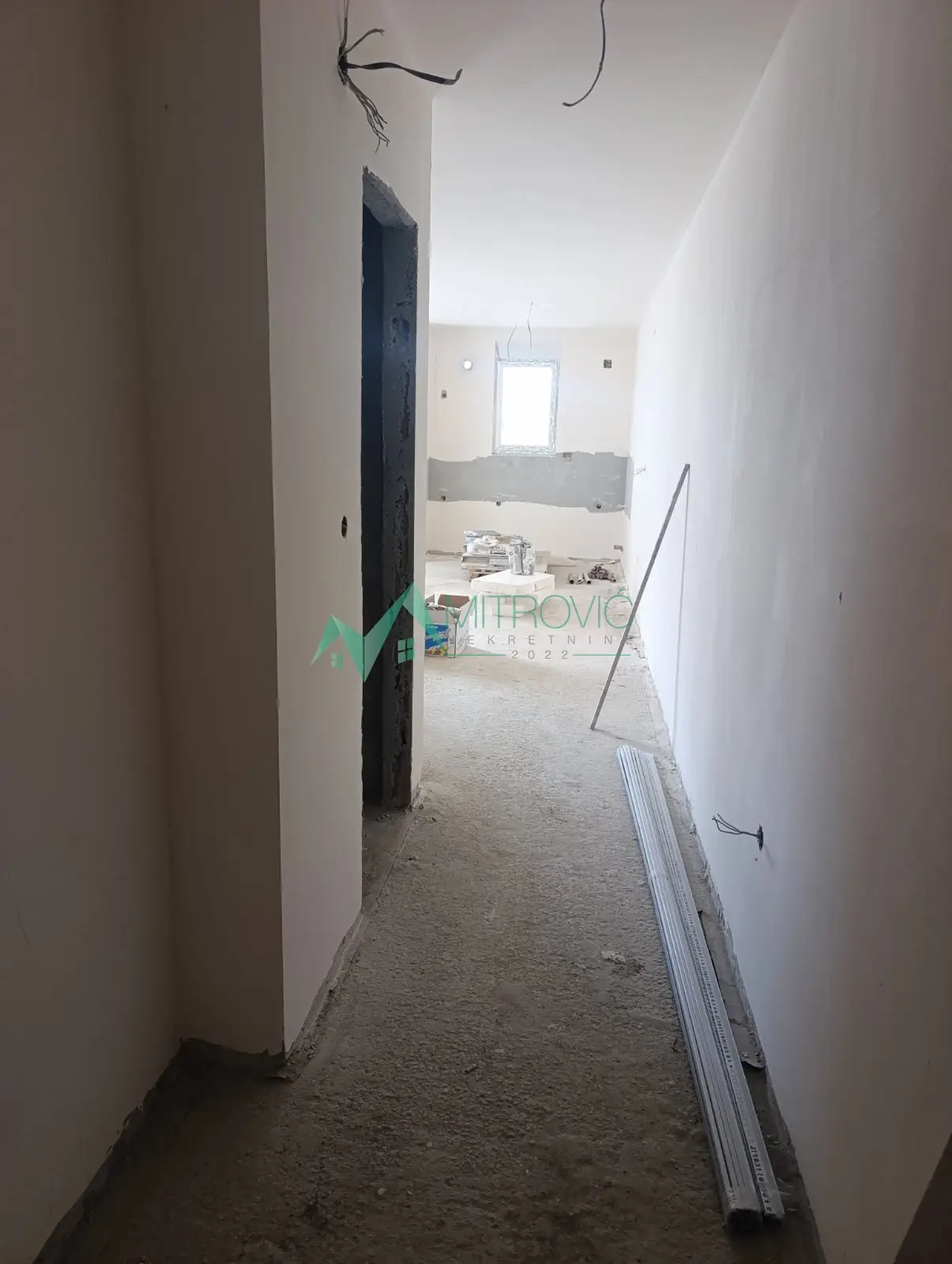 Adice, excellent one and a half room apartment, move-in ready soon