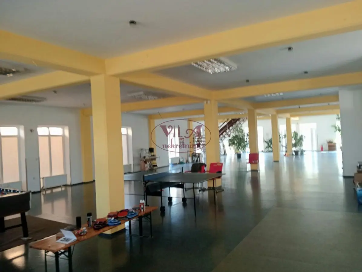 Novi Sad, Novo Naselje - Veternik, House - Lux empty commercial property with 10 parking spaces