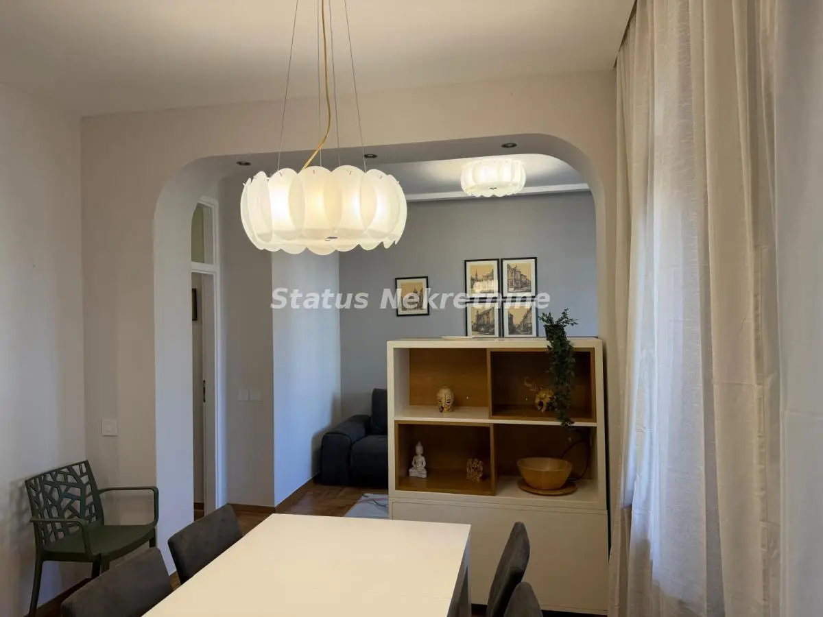 Fully furnished apartment for rent – 64m² – Old Town – €850 with garage 065 385 88 86