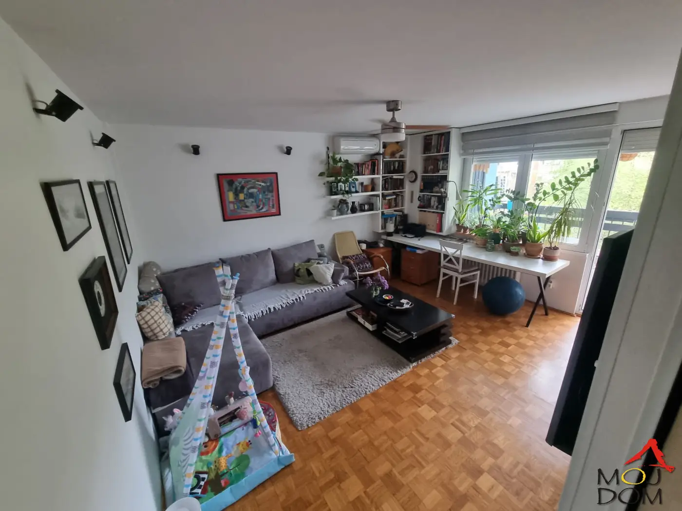 Two-room apartment – Liman 4, 55 m² – for sale

A two-room apartment of 55 m² for sale, located in one of the most sought-after parts of the city – Liman 4.

The apartment is east-oriented, overlooking a quiet yard, which provides a pleasant atmosphe