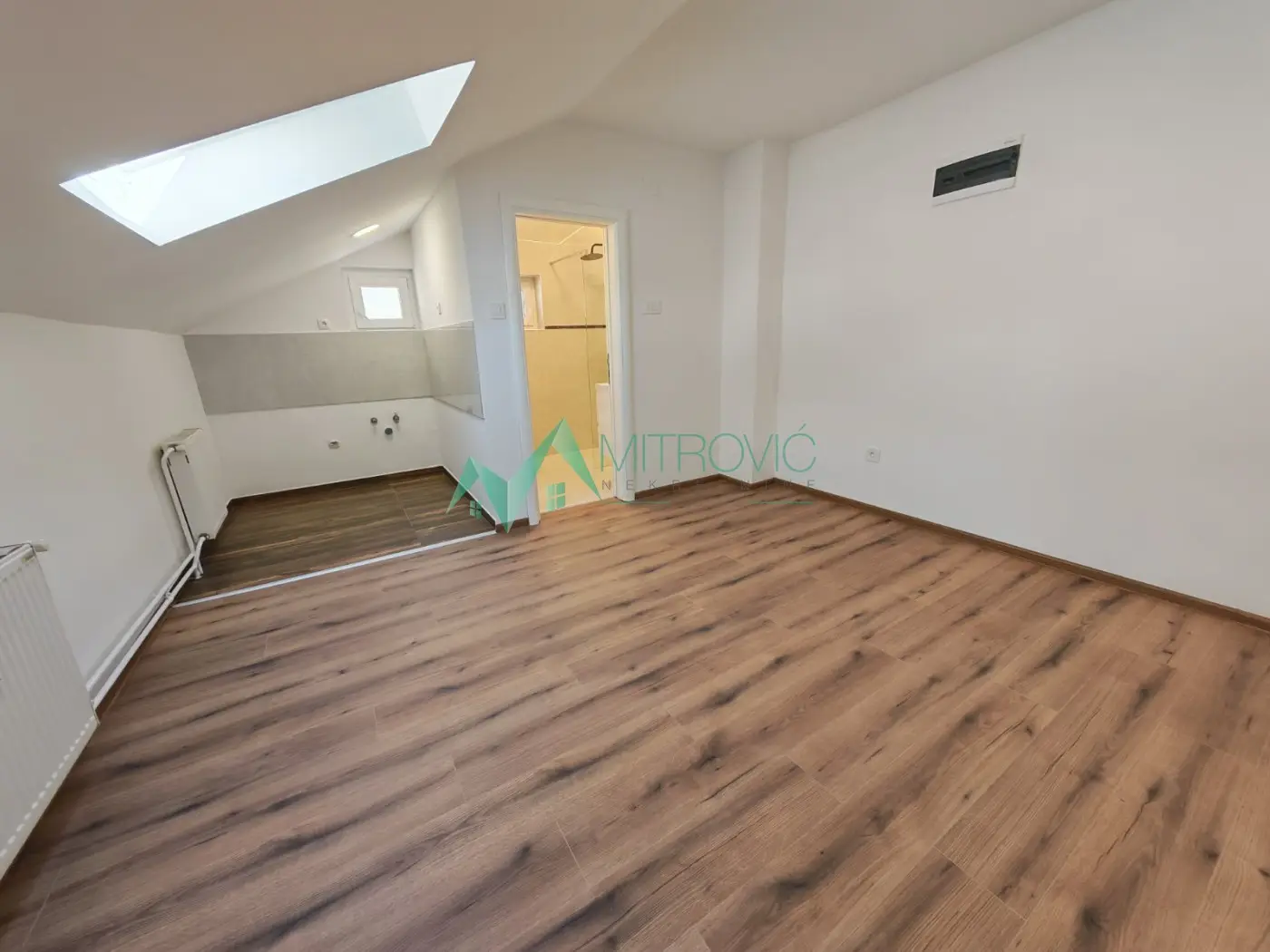 Center, 24m2. Renovated one-room apartment!