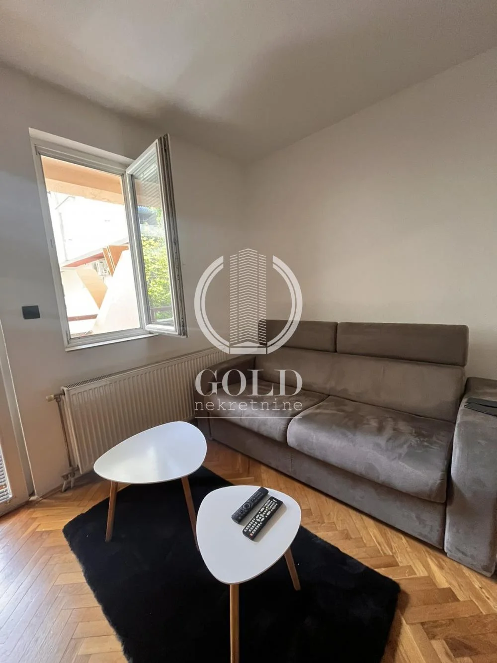 We are selling a two-room apartment at a top location. Grbavica ID#11942