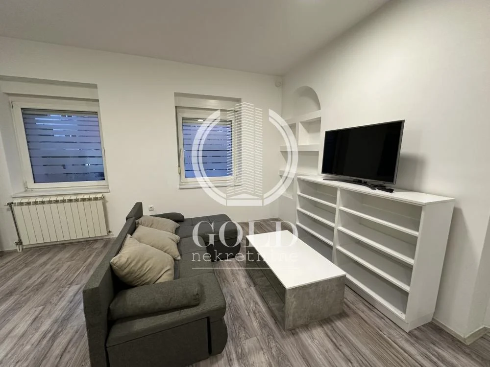 FOR SALE - THREE-BEDROOM - 71M2 - BULEVAR OSLOBOĐENJA - HIGH GROUND FLOOR ID#11798