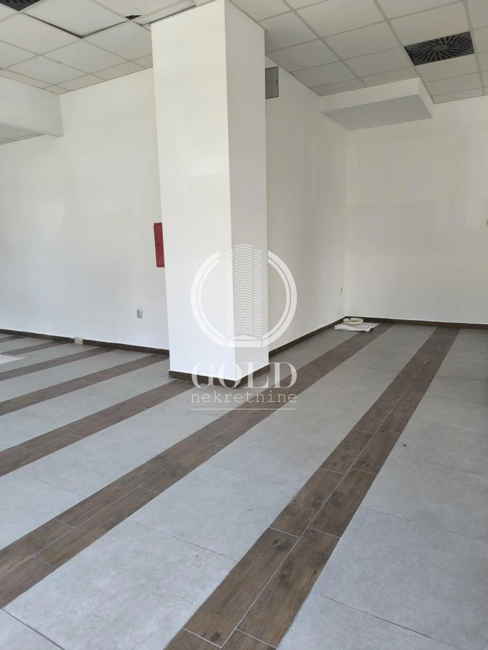 FOR RENT - office space - ACTUAL SIZE 80M2 - BULEVAR OSLOBOĐENJA ID#11753