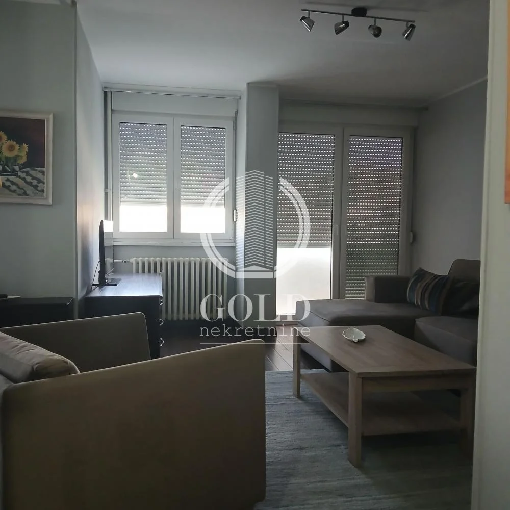 Bulevar Kralja Petra I, 2.5-bedroom apartment available ID#11665