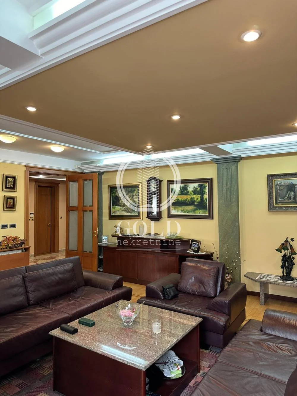 Unique property available - 236 m2 ID#10948
