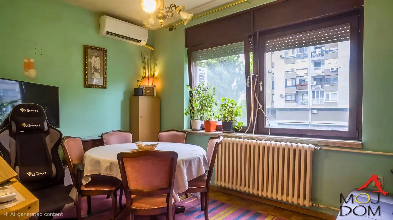 In a highly sought-after location, near Betanija and just minutes from the city center, is a quality and functionally organized two-and-a-half-room apartment of 65 m². Located on the first floor of a tidy building with an elevator, facing the yard