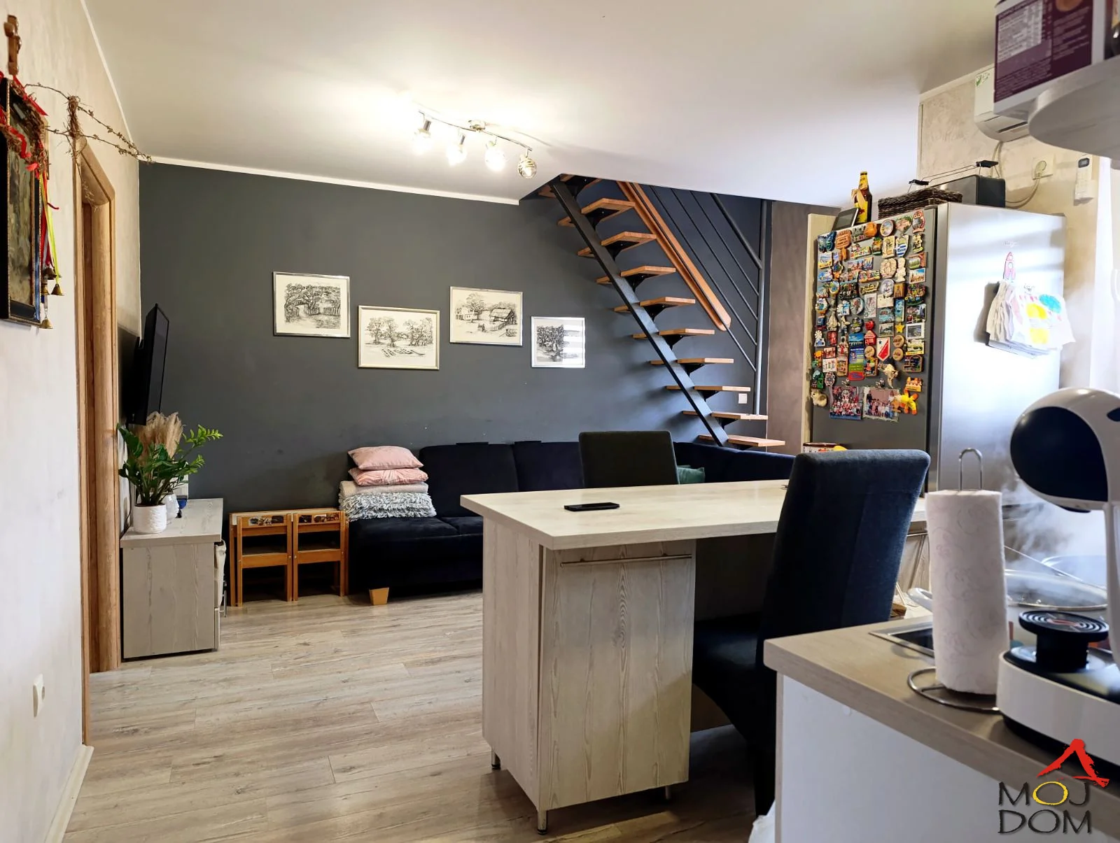 Excellent duplex apartment for sale in Adice, ideal for young couples and family life. 

The apartment is registered and located in a perfect, quiet area, in the immediate vicinity of a new kindergarten, bus station, pharmacy, and store, making it