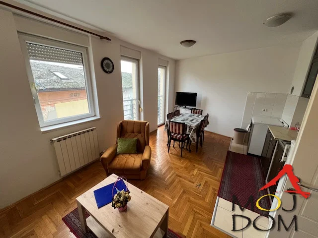 Apartment for rent in Podbara, 7-8 minutes from the center.
The apartment is spacious and comfortable, with a French balcony in the living room and a terrace located in the large bedroom. The apartment is immediately available and contains everything needed for living. The apartment is not pet friendly.

Contac