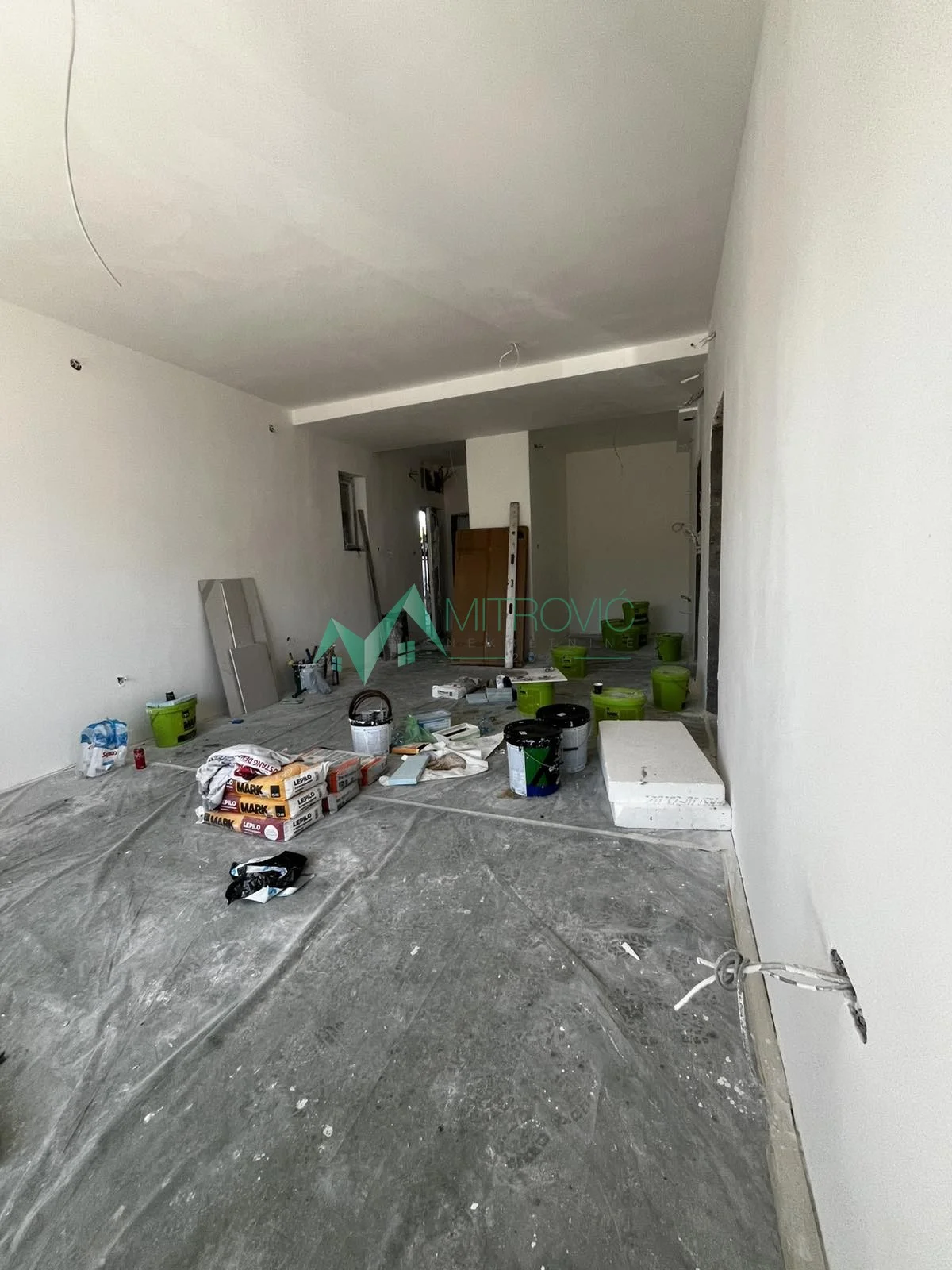 Three-room apartment for sale in Klisa with the possibility of purchase through a loan