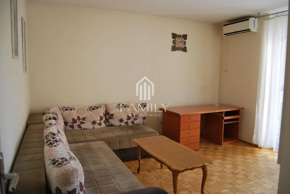 Komforan dvosoban stan na Novoj Detelinari – 60 m²