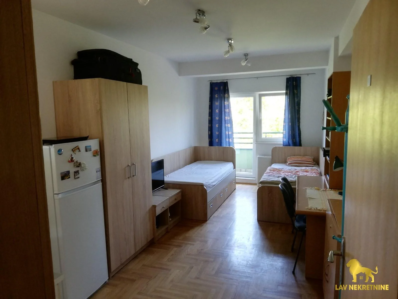 300€ SA SVIM TROSKOVIMA